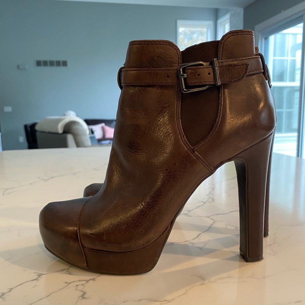 Gianni Bini leather  booties